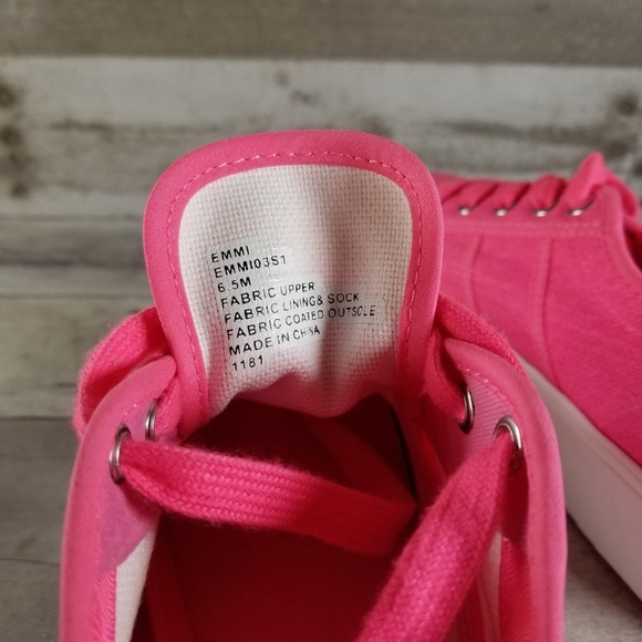 Steve Madden Emmi Shoes - Picture 8 of 8